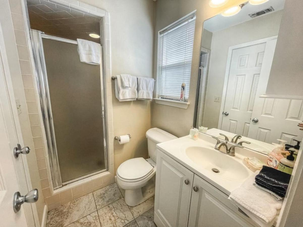 Comal River Condo 375 Нью Браунфелс Экстерьер фото